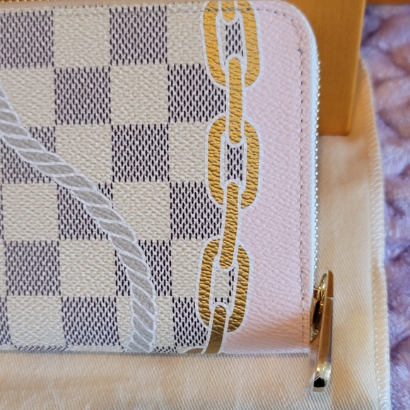 Louis Vuitton Damier Azur Chain Lock LV PRINT Large Zippy Wallet New LIMITED ED. - Picture 11 of 17